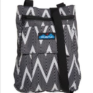 Last 1! NEW Kavu For Keeps Crossbody in Zig Zag